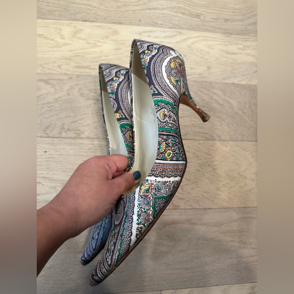 STUNNING Authentic Prada rare scarf print fabric paisley printed pumps / heels! - Picture 2 of 3